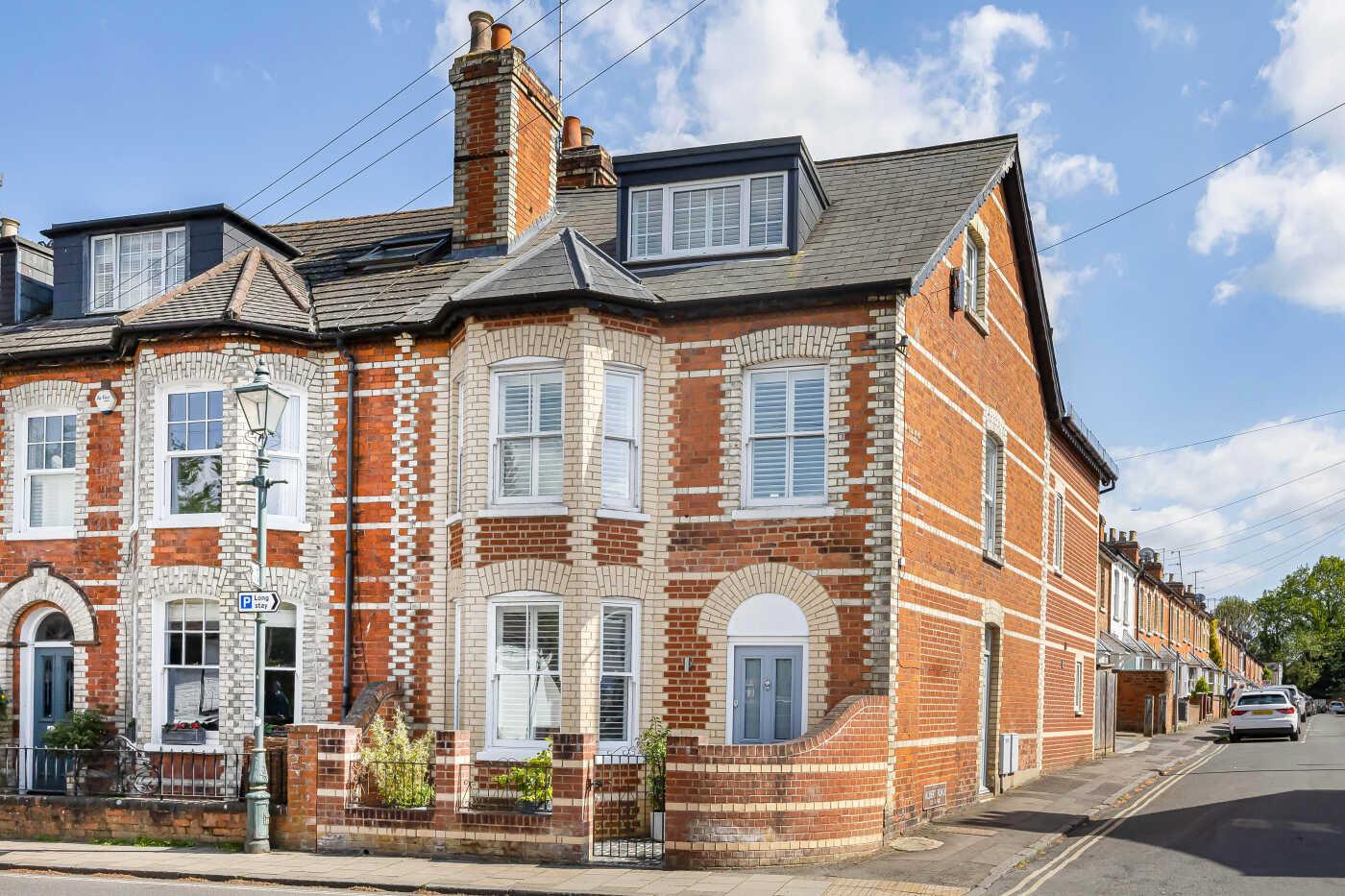 4 bed property in Greys Road, Henley-On-Thames